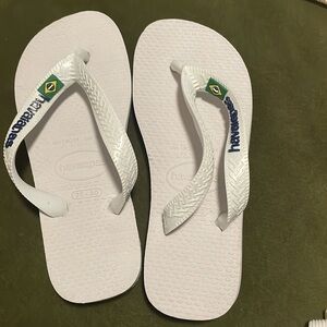 NEW Havaianas Flip Flops
